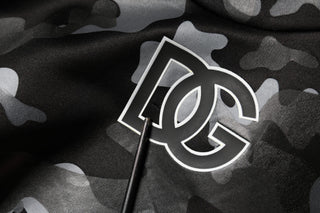 Schwarzes Camouflage-Sweatshirt mit Rundhalsausschnitt