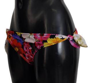 Parte inferior de bikini con estampado floral negro para baño y playa