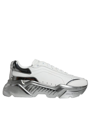 Zapatillas bajas Daymaster blancas con detalles plateados