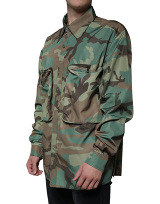 Camisa multicolor de camuflaje con botones
