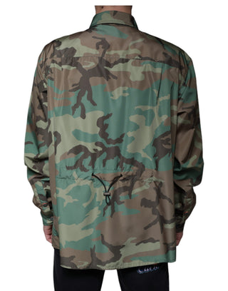 Camisa multicolor de camuflaje con botones