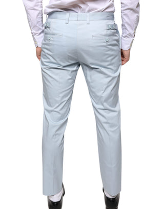 Hellblaue Baumwollhose