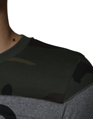 Mehrfarbiges Baumwoll-T-Shirt mit Rundhalsausschnitt im Camouflage-Muster