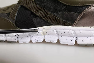 Mehrfarbige Low-Top-Sneaker aus Canvas und Leder