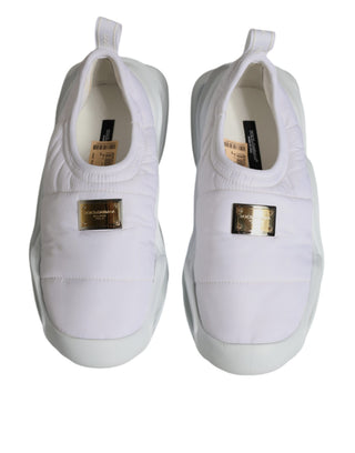 Weiße gepolsterte Stoff-Sneaker-Schuhe