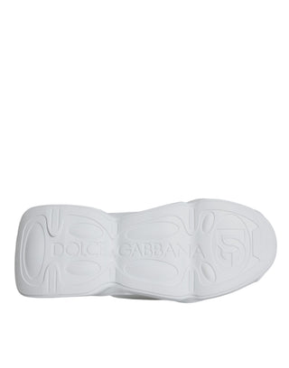 Weiße gepolsterte Stoff-Sneaker-Schuhe