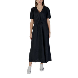 Schwarzes Leinen-Maxikleid