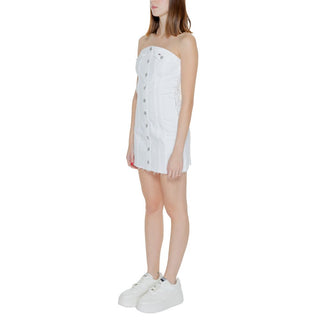 Kurzes Kleid aus weißer recycelter Baumwolle