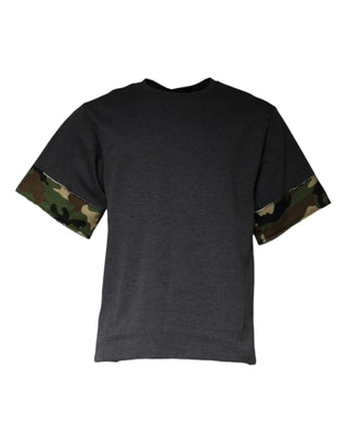 Camiseta gris oscuro de camuflaje con cuello redondo