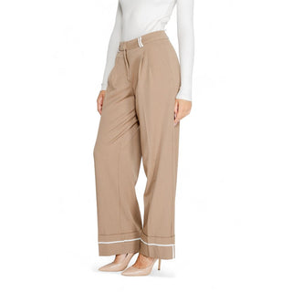 Pantalones casuales de poliéster reciclado marrón  