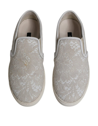 Weiße florale Spitzen-Slipper