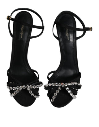 Sandalias negras de cuero con tacones de cristal
