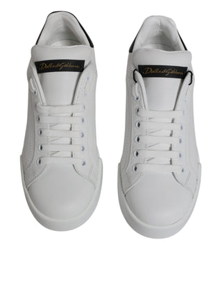 Zapatillas blancas clásicas de cuero bajo corte