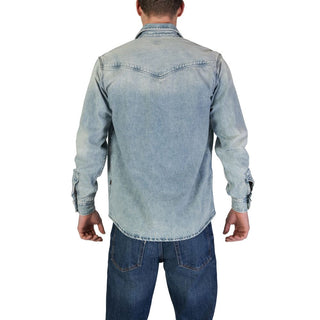 Hellblaues Jeanshemd