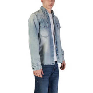 Hellblaues Jeanshemd