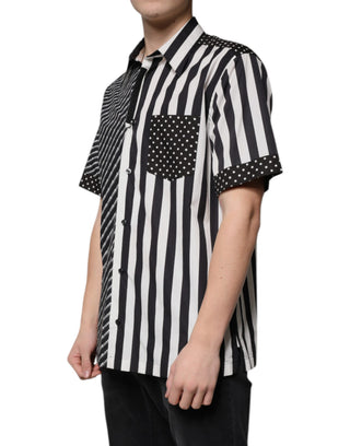 Schwarz-weiß gestreiftes Freizeit-Button-Down-Hemd