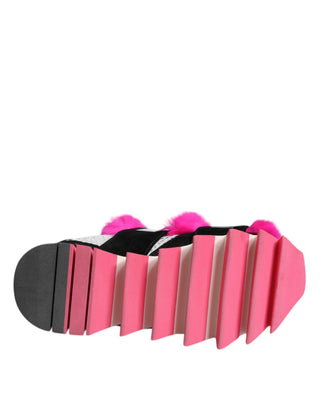 Zapatillas negras con detalles de piel rosa