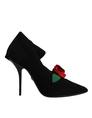 Botas negras de tacón stiletto hasta media pantorrilla