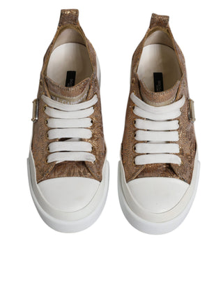 Zapatillas bajas con logo dorado y blanco