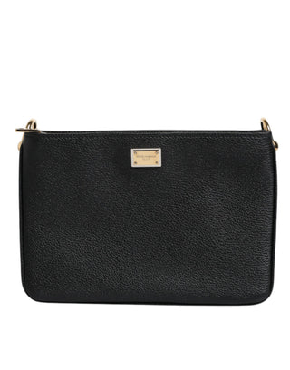 Bolso de mano con placa de logo en cuero granuloso negro