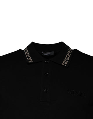 Camiseta polo negra de viscosa con cuello y mangas cortas