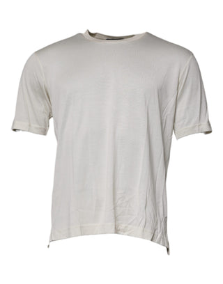 Camiseta blanca roto de seda con cuello redondo y mangas cortas