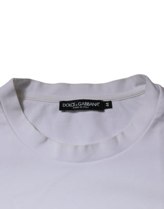 Weißes T-Shirt mit Rundhalsausschnitt, kurzen Ärmeln und DG-Logo