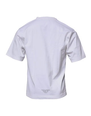 Weißes T-Shirt mit Rundhalsausschnitt, kurzen Ärmeln und DG-Logo