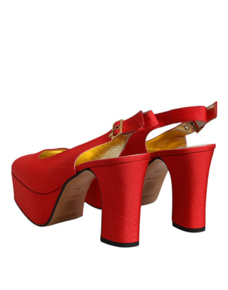 Sandalias rojas de tacón con plataforma y tira trasera