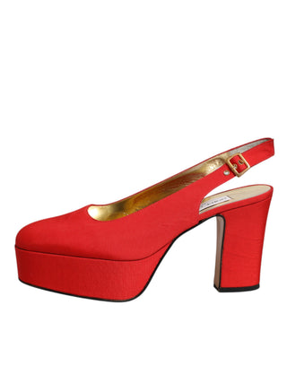 Sandalias rojas de tacón con plataforma y tira trasera