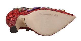 Zapatos de tacón con cristales rojos y lentejuelas