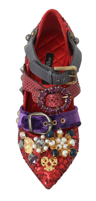 Zapatos de tacón con cristales rojos y lentejuelas