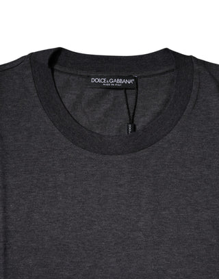 Dunkelgraues Rundhals-T-Shirt mit kurzen Ärmeln