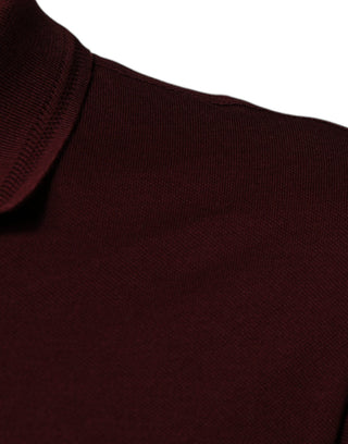 Polo de manga corta con cuello color granate