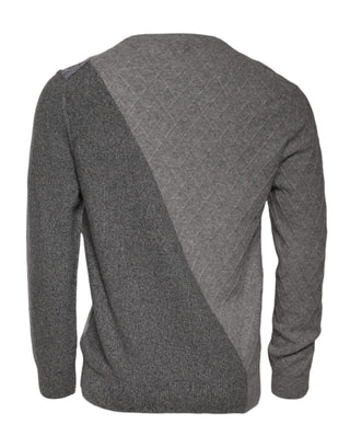 Suéter gris de cachemira con diseño argyle intarsia y cuello redondo