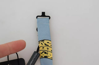 Pajarita de seda azul claro con estampado de plátanos para hombre  