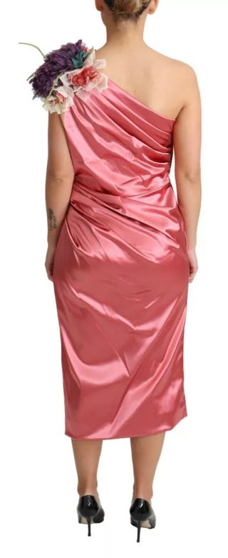 Vestido midi rosa con drapeado y aplique de flores  
