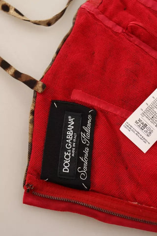 Vestido midi ajustado marrón con estampado de leopardo y tul rojo