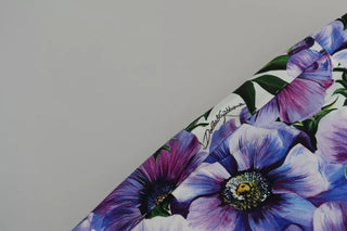 Pantalones ajustados de algodón morado con estampado floral