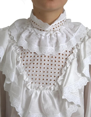 Blusa blanca de algodón con cuello alto y encaje