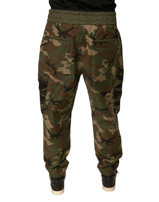 Pantalones cargo con sudadera y camuflaje multicolor