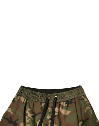 Pantalones cargo con sudadera y camuflaje multicolor