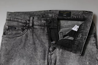 Jeans ajustados de mezclilla con placa de logo gris de algodón