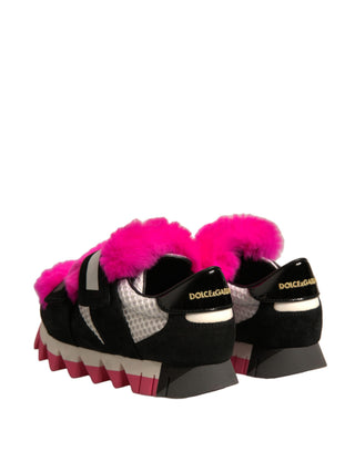 Zapatillas negras con detalles de piel rosa