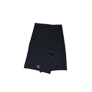 Schwarzer Schal aus recyceltem Polyester