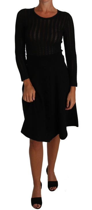 Vestido de corte recto de lana de punto negro con mangas largas