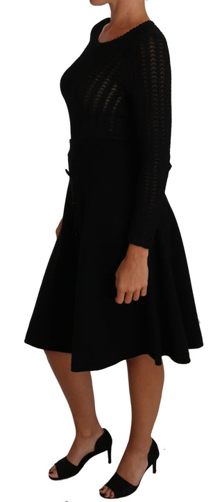 Vestido de corte recto de lana de punto negro con mangas largas