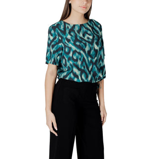 Blusa bicolor de viscosa