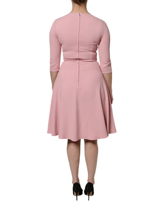 Vestido Rosa de Viscosa con Manga 3/4 y Falda Acampanada en Línea A