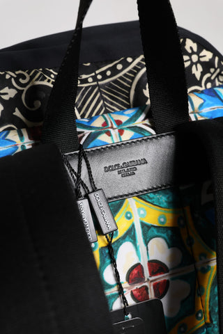 Rucksacktasche aus Nylon mit mehrfarbigem Maiolica-Druck